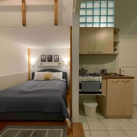 R172 Elitehost Raday Studio Apartment บูดาเปสต์ ภายนอก รูปภาพ